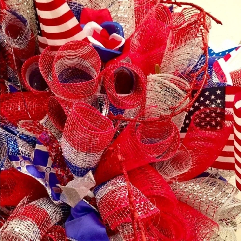 New American Flag Curly Deco Mesh Red Blue Door Wall Wreath 4th Of July